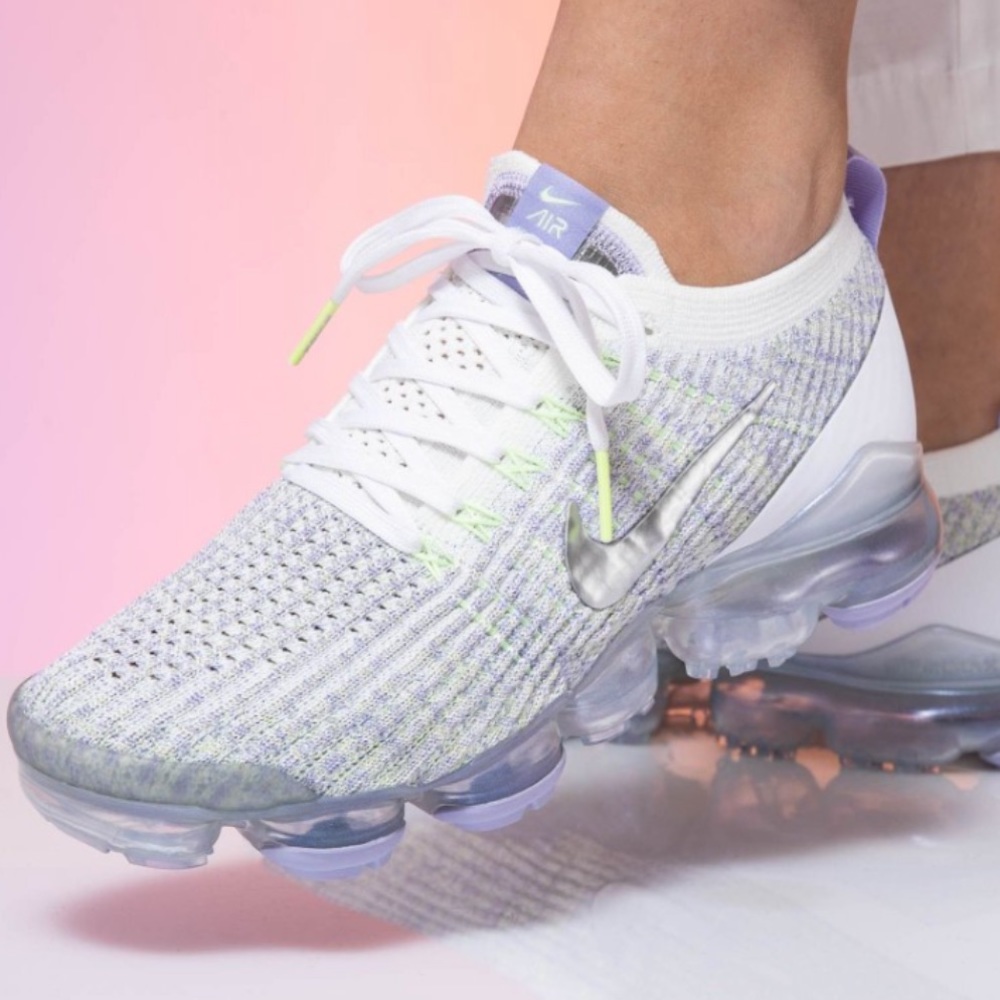 NIKE women’s Air Vapormax Flyknit 3